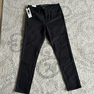 Parasuco Jeans -BNWT size 8 with tummy control